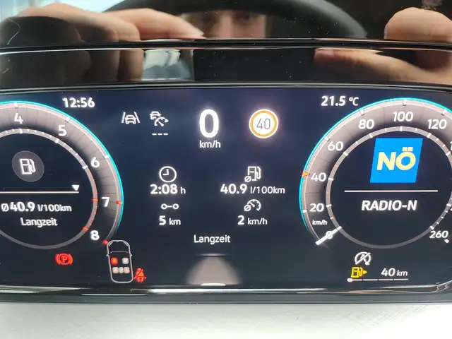 Volkswagen Golf view 10