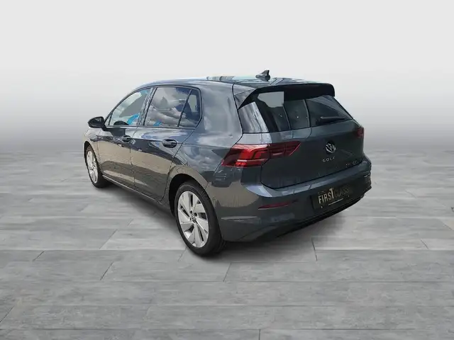 Volkswagen Golf view 4