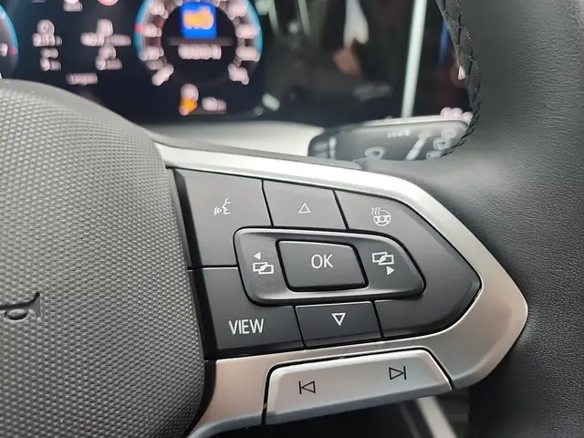 Volkswagen Golf view 15