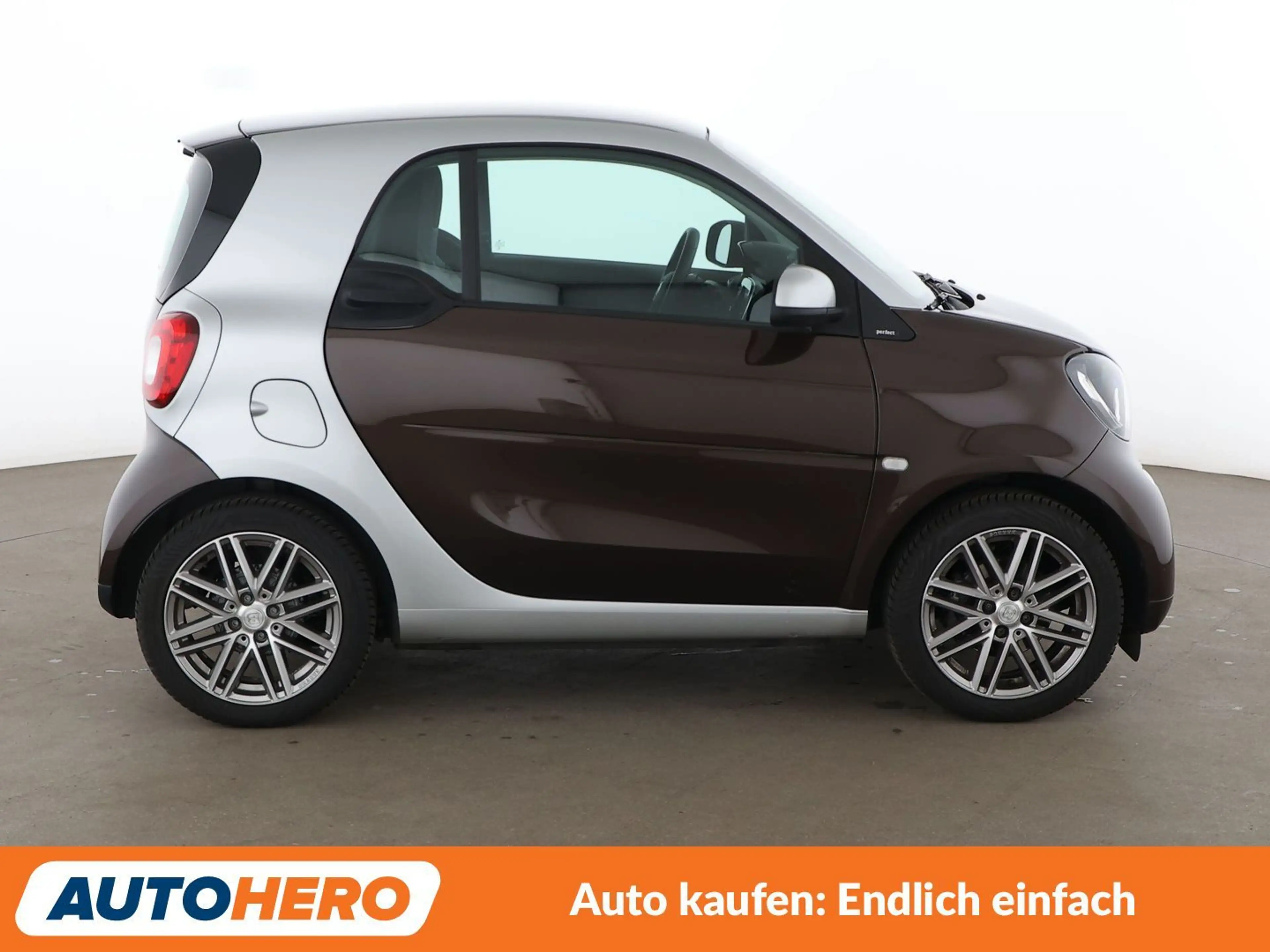 smart forTwo 0.9 Turbo Perfect Aut.*TEMPO*PANO*CAM*SHZ* — photo 7