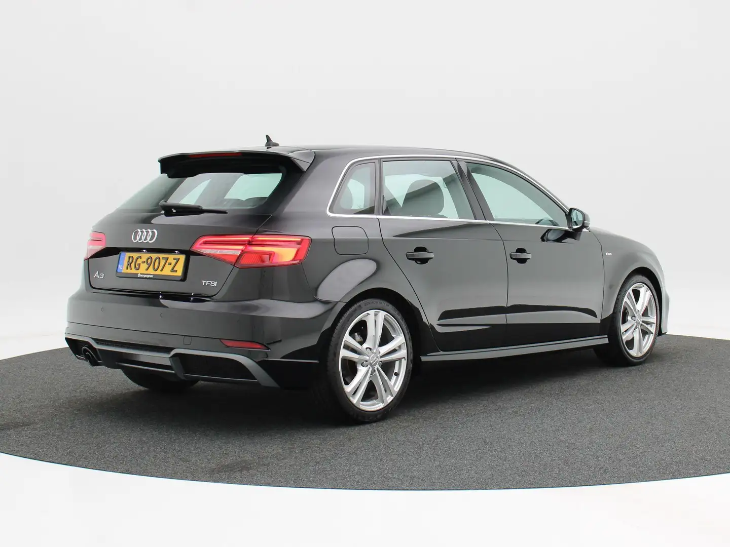 Audi A3 Sportback 1.0 TFSi 115 Pk Sport S-Line | LED | Cru Nero - 2