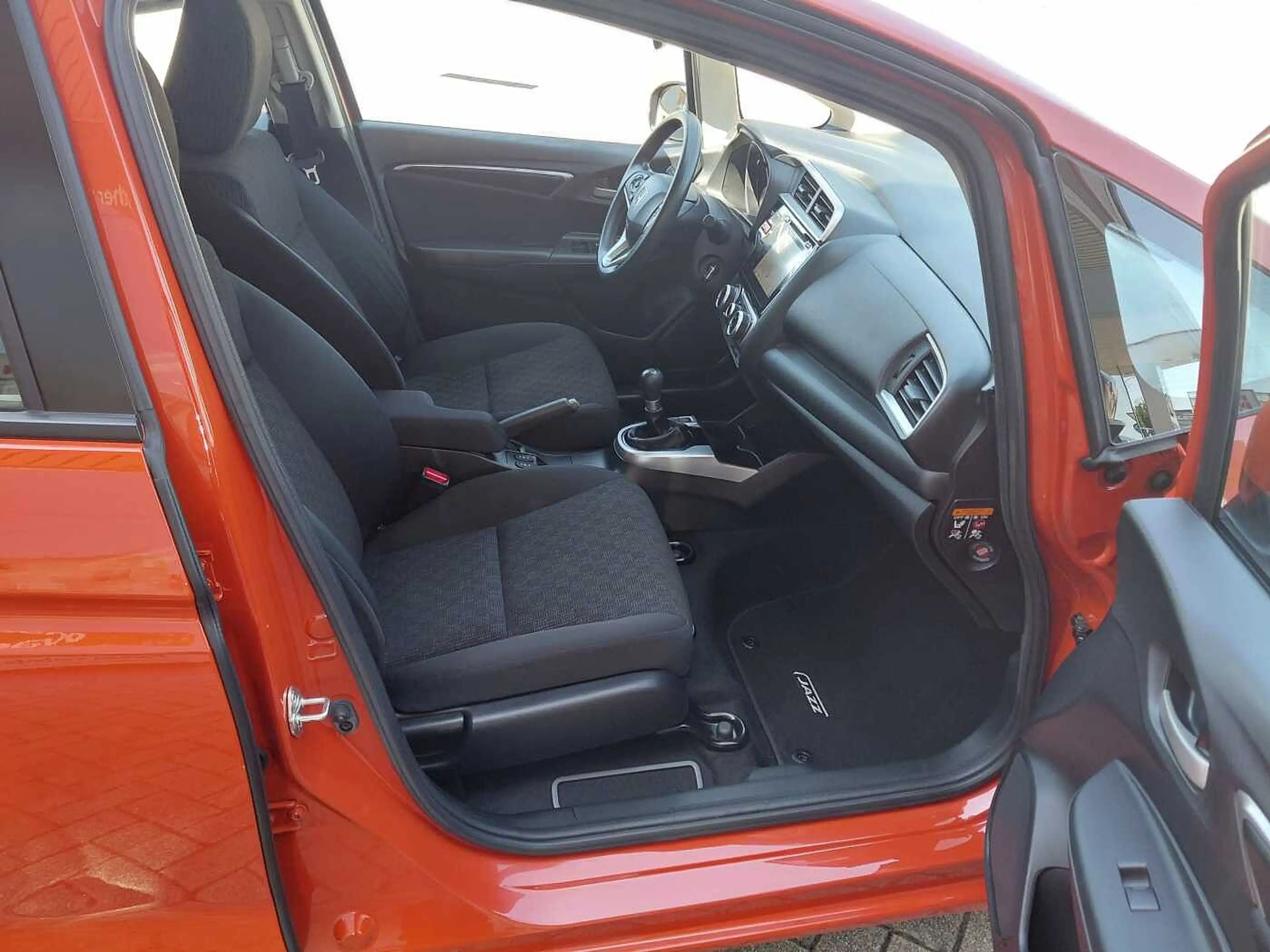 Honda Jazz 1.3 i-VTEC Comfort — photo 3