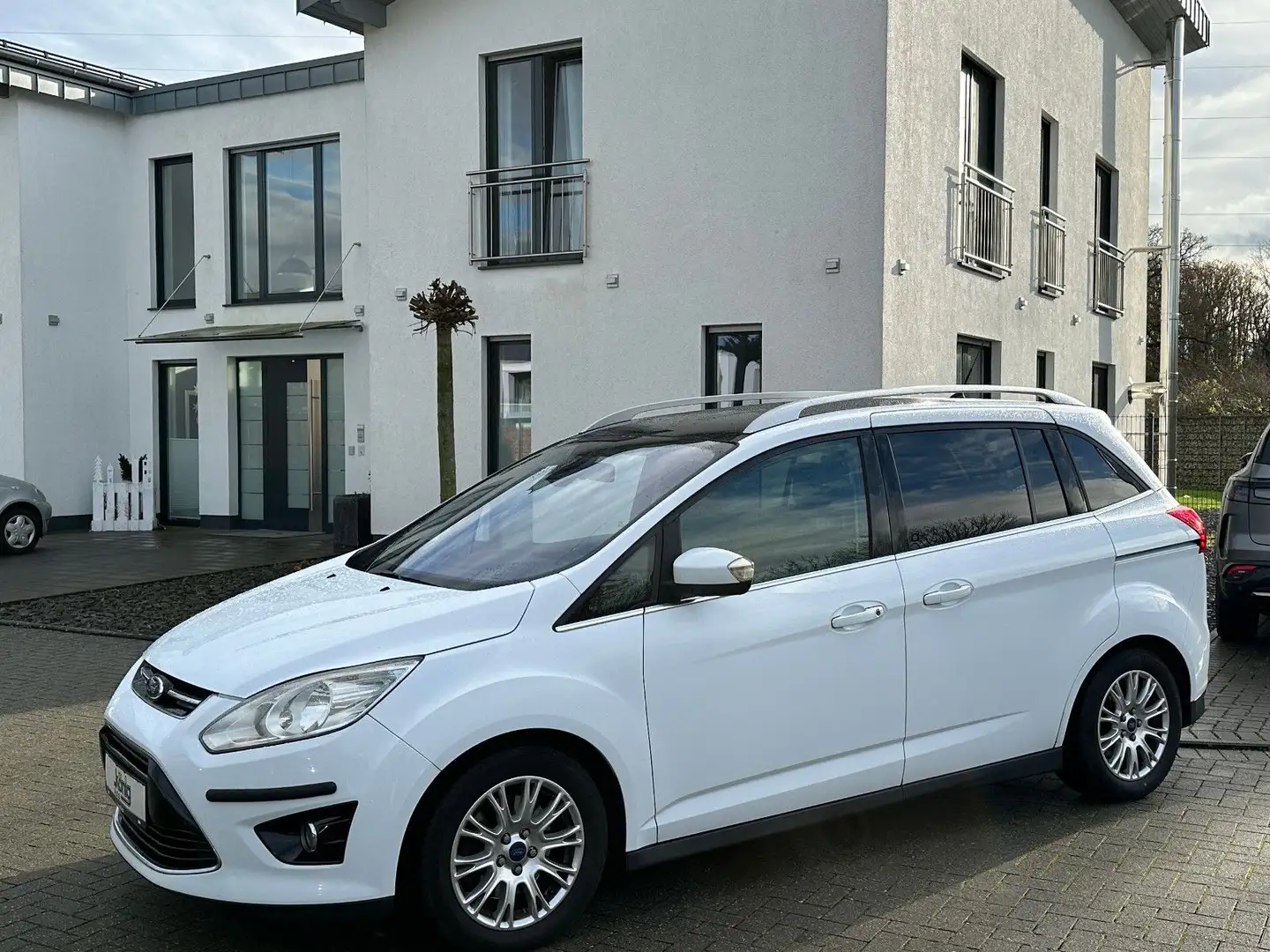 Ford Grand C-Max Grand C-MAX Titanium*Scheckheftgepflegt* Weiß - 2
