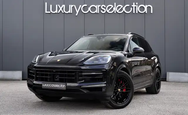2024 Porsche Cayenne in Black for sale