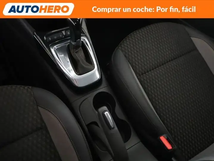 Opel Crossland 2020, foto 27
