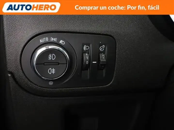 Opel Crossland 2020, foto 30