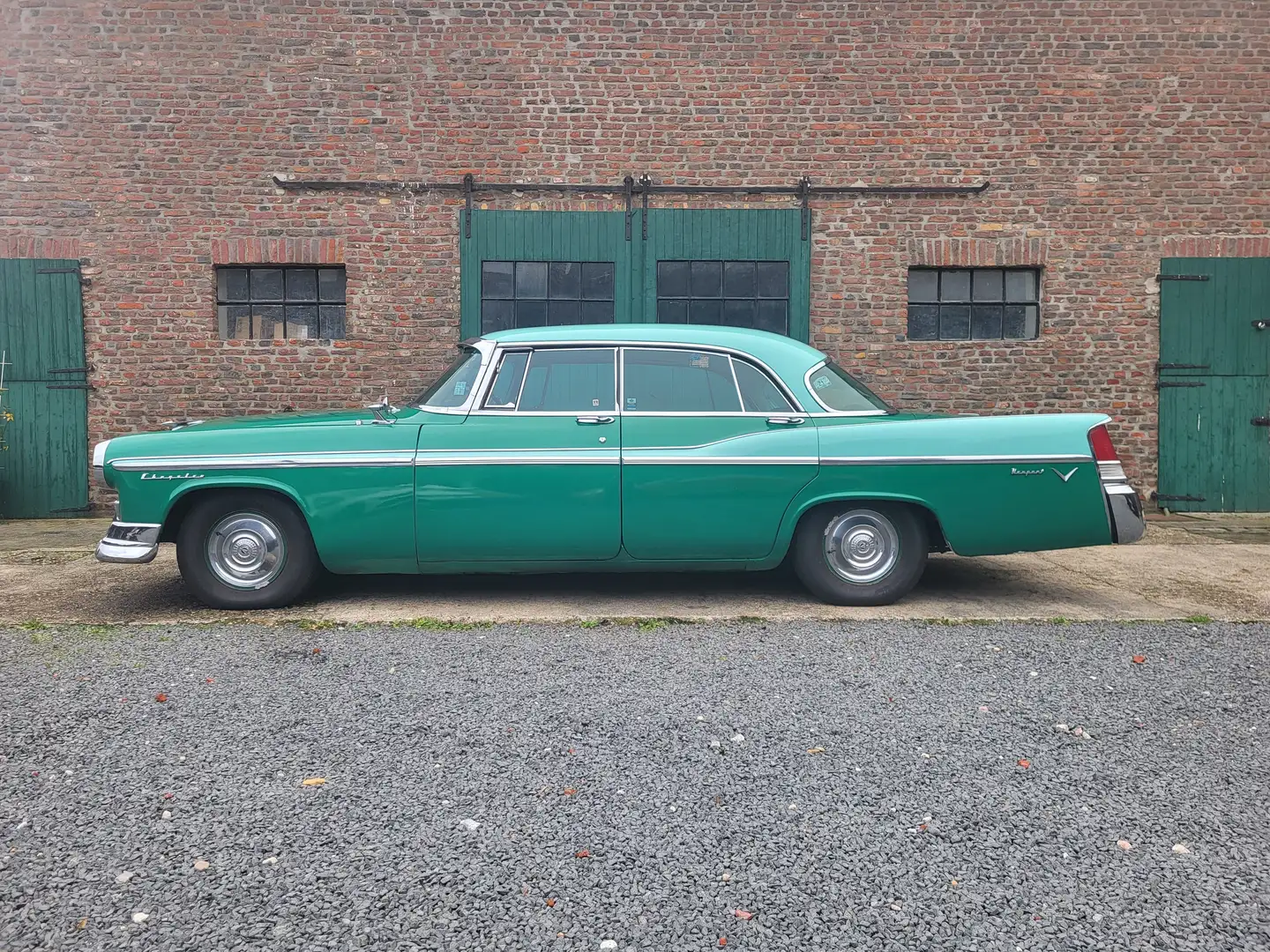 Chrysler New Yorker Windsor Newport Hardtop 331cui V8 Hemi New Yorker Grün - 1