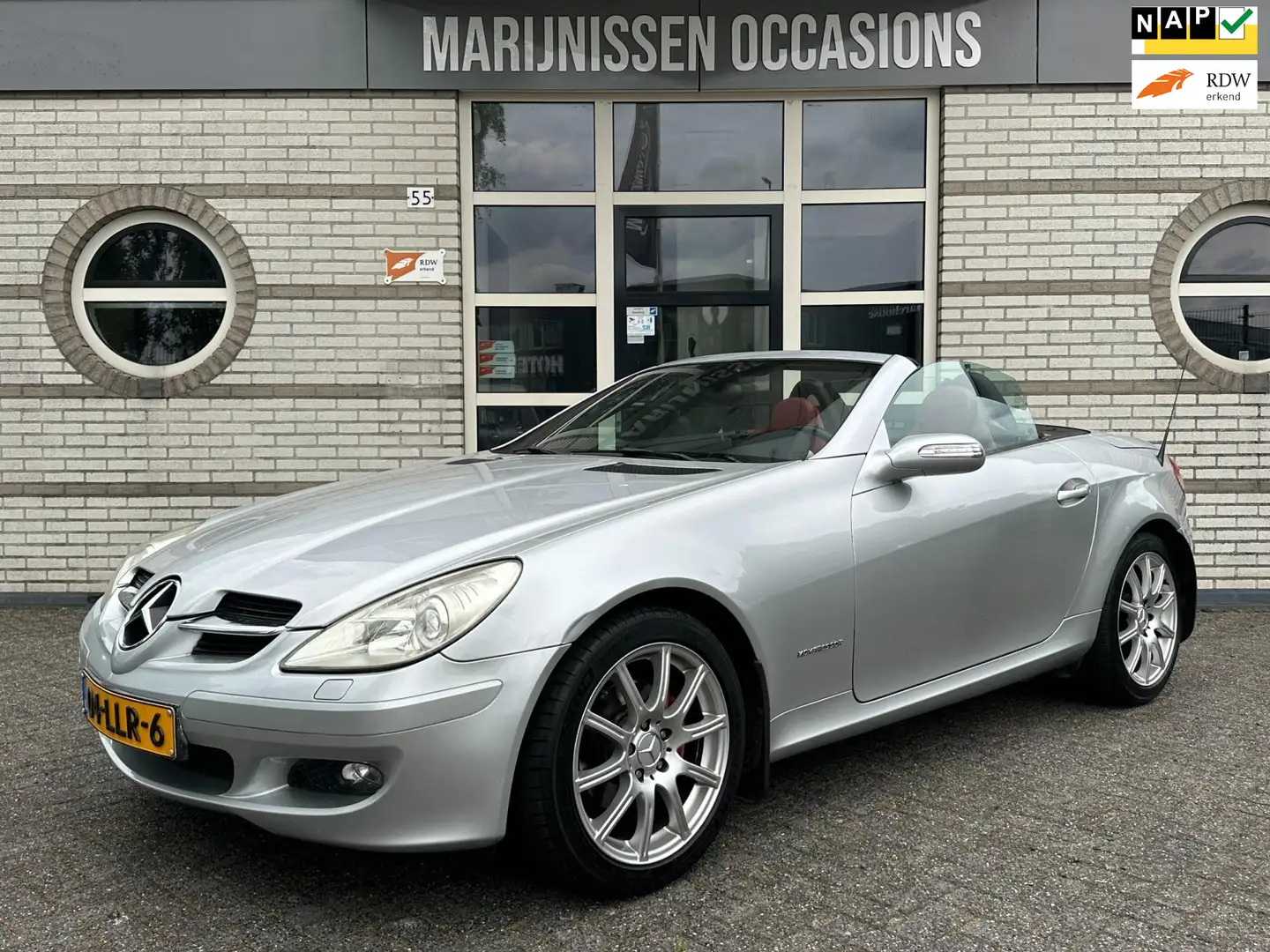 Mercedes-Benz SLK 200 K. |STOELVW,CRUISE,MEMORY| Grijs - 1