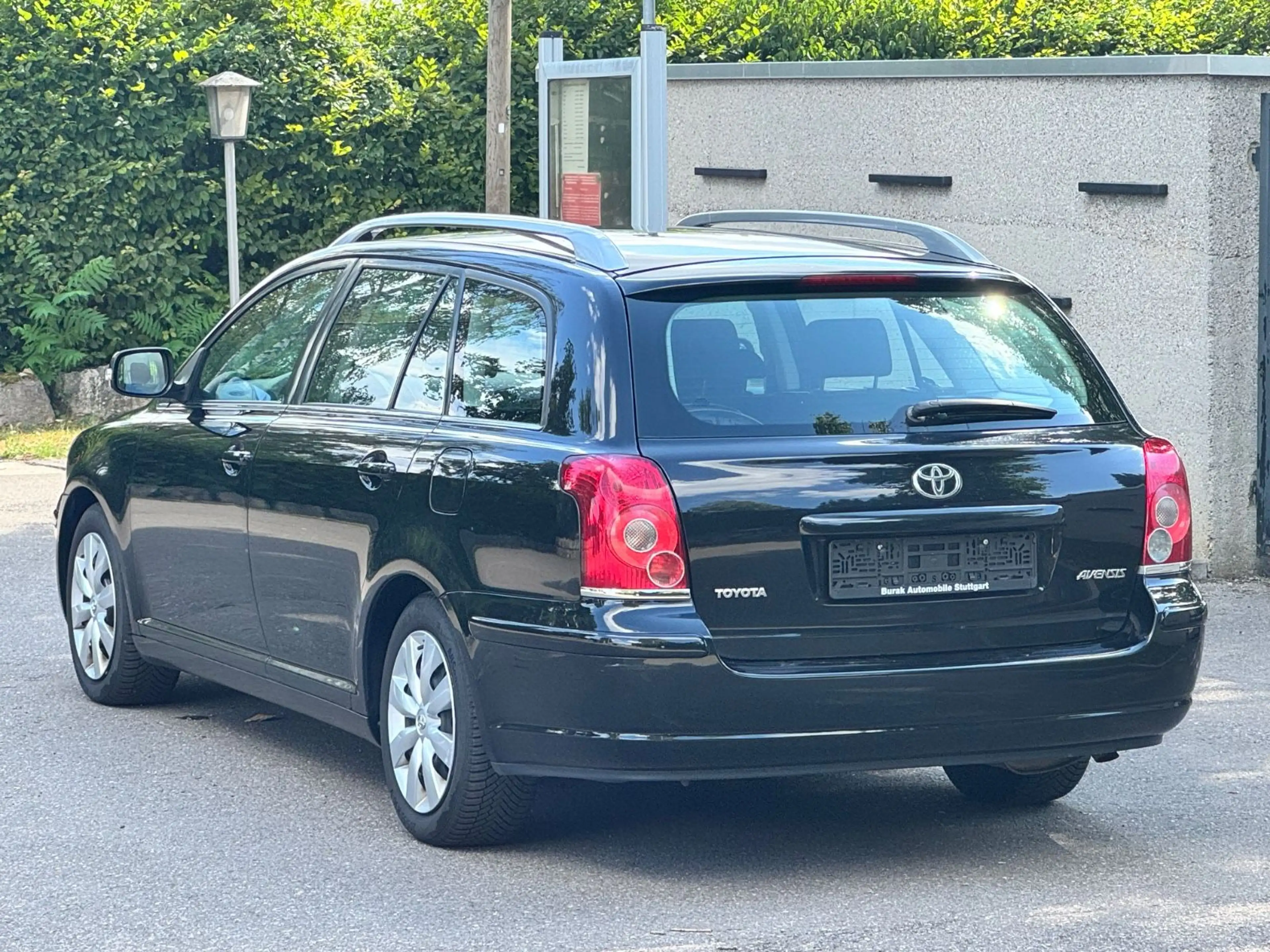 Toyota Avensis Kombi 1.8 Sol /1-Hand/Scheckheftgepflegt — photo 3