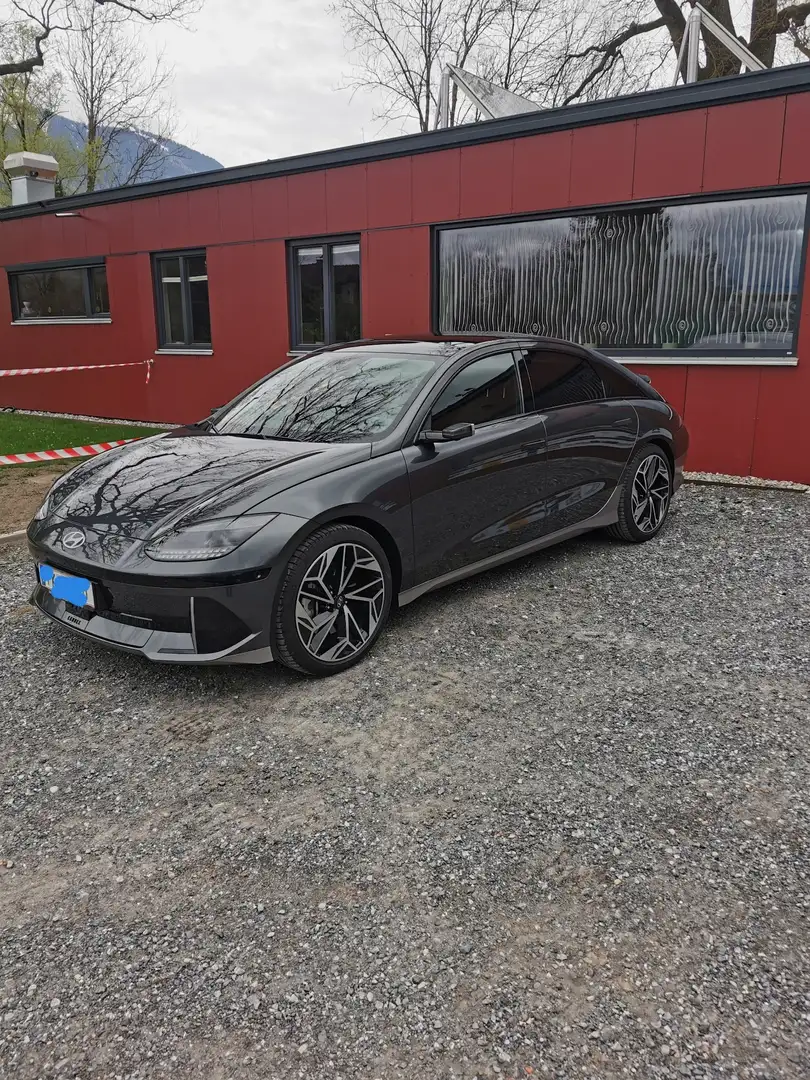 Hyundai IONIQ 6 Grau - 1