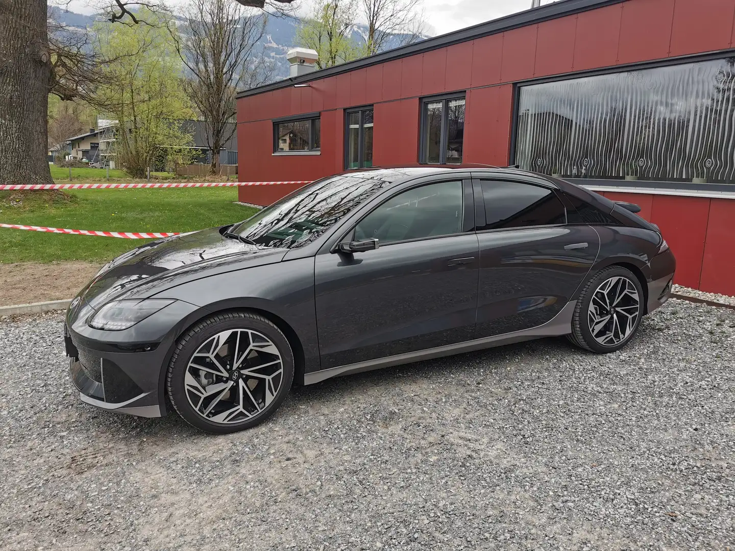Hyundai IONIQ 6 Grau - 2