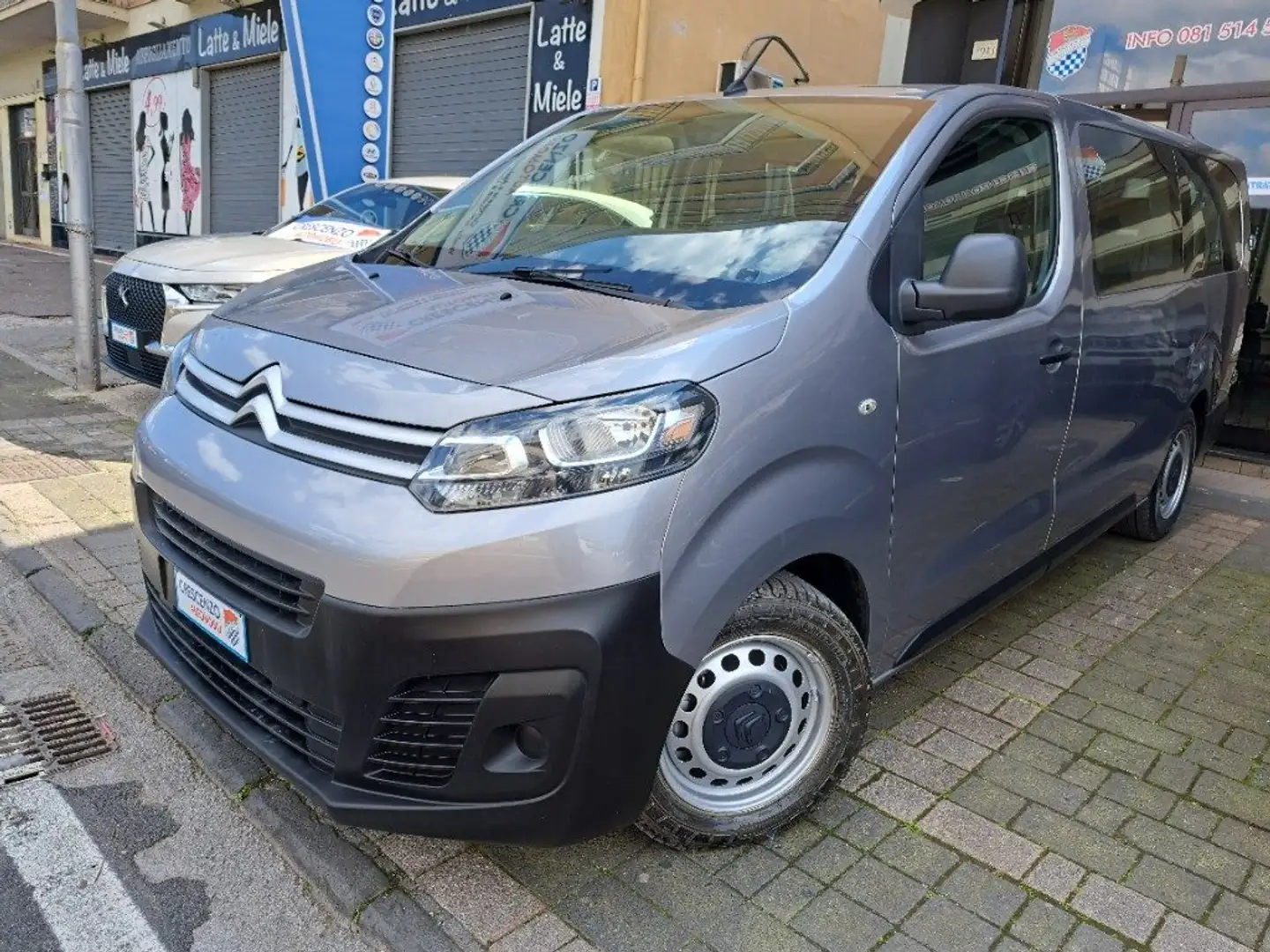 Citroen Jumpy BlueHDi 120 S&S 9 posti XL Grey - 2