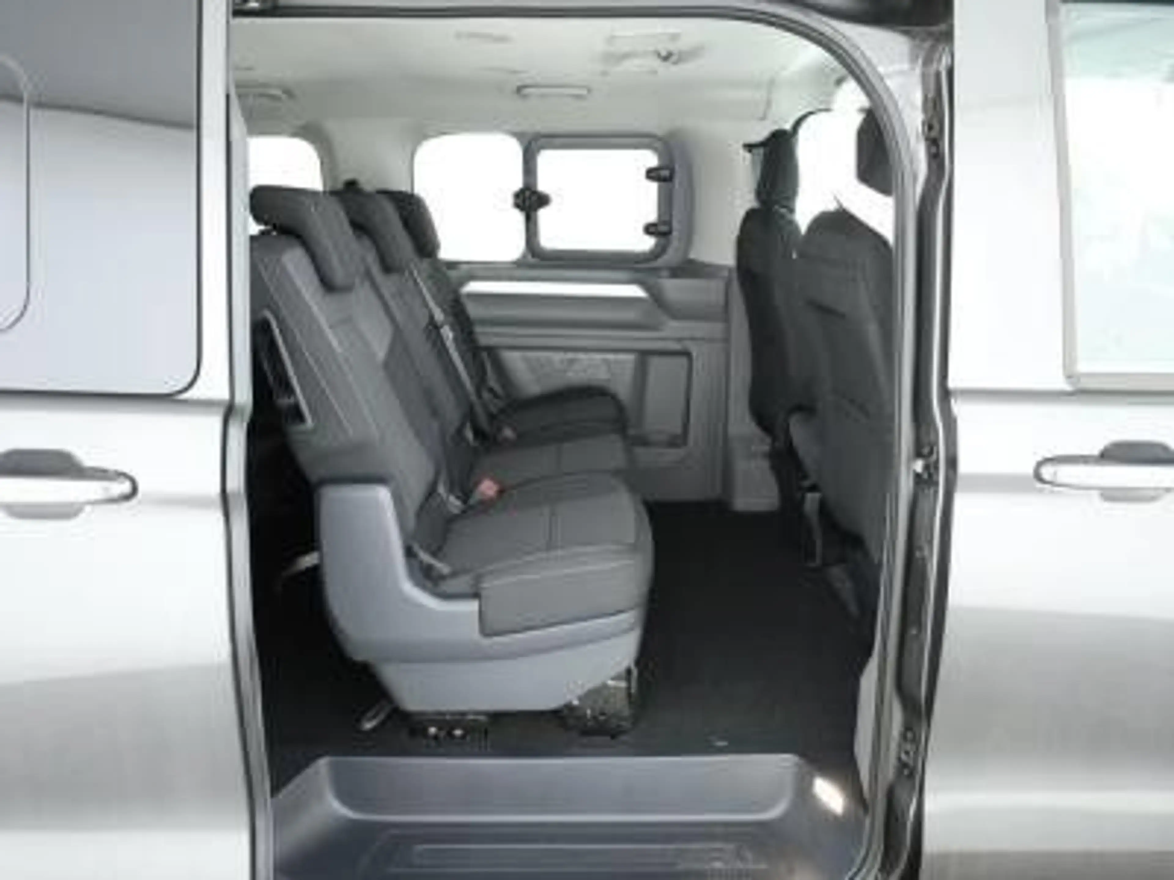 Volkswagen T7 Caravelle T7 e-Caravelle 160 kW Life Navi Wärmepumpe Kam — photo 8