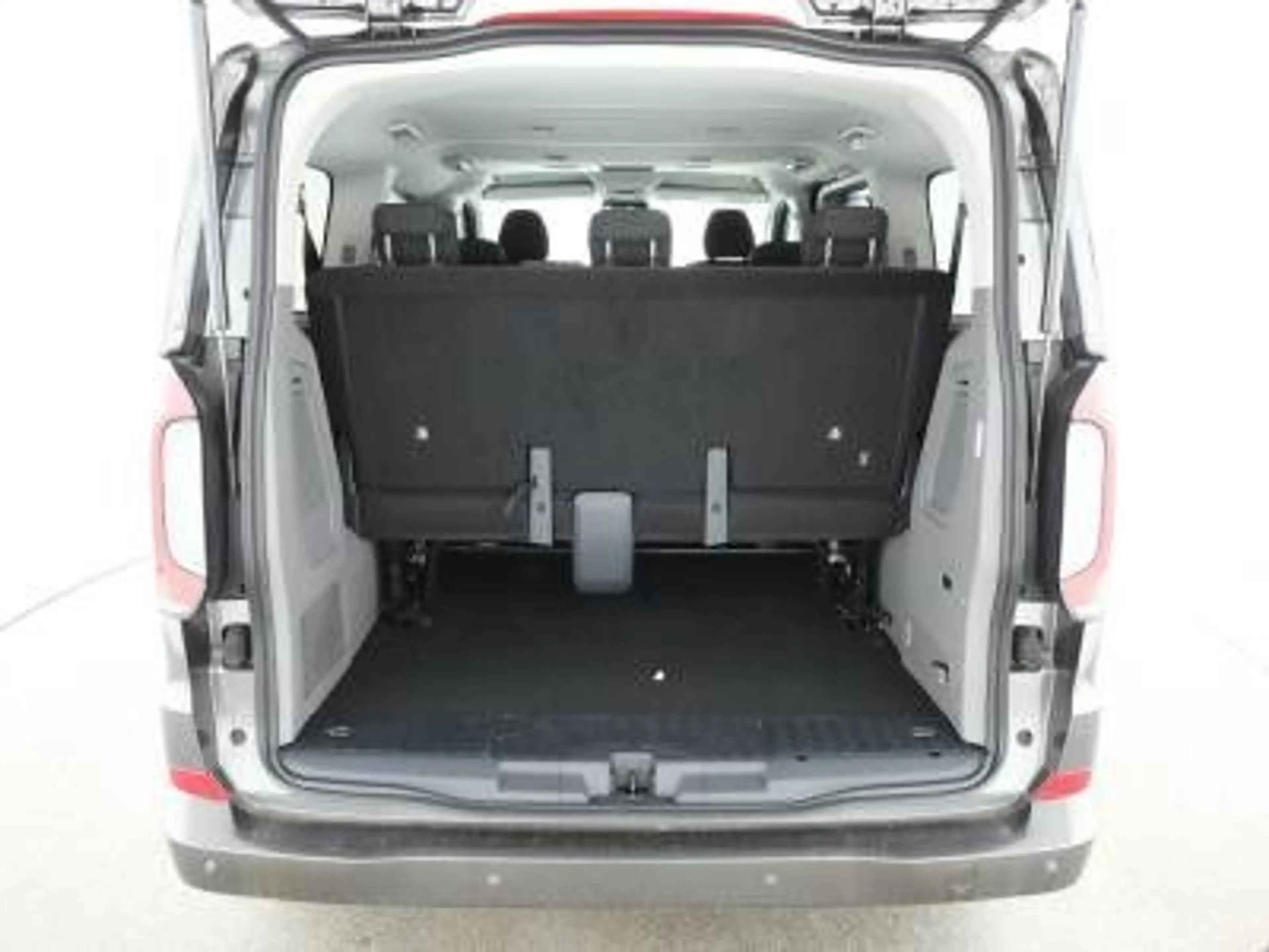 Volkswagen T7 Caravelle T7 e-Caravelle 160 kW Life Navi Wärmepumpe Kam — photo 3
