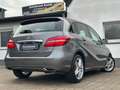 Mercedes-Benz B 200 d 4Matic  Style Edition*1Hand*NAVI*AHK*PDC Gris - thumbnail 4