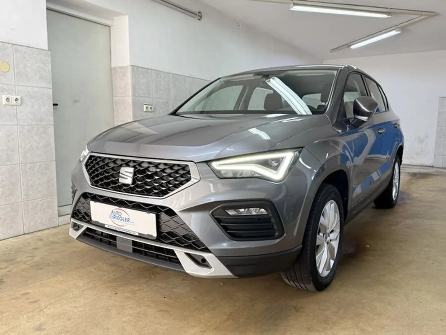 SEAT Ateca Style ''Voll LED-Navi-Virtual-Sitzh.-Alu'' Grau - 1