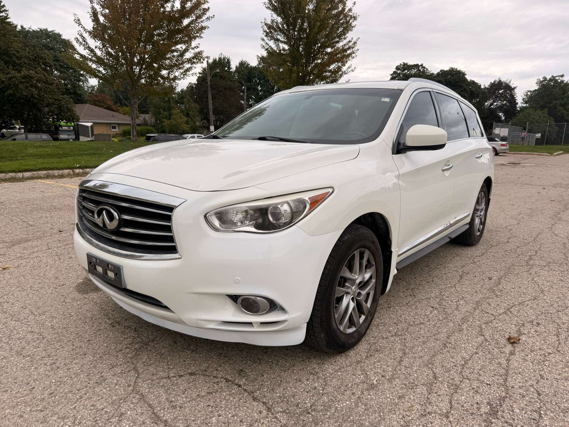 2013 Infiniti JX35 AWD 4dr