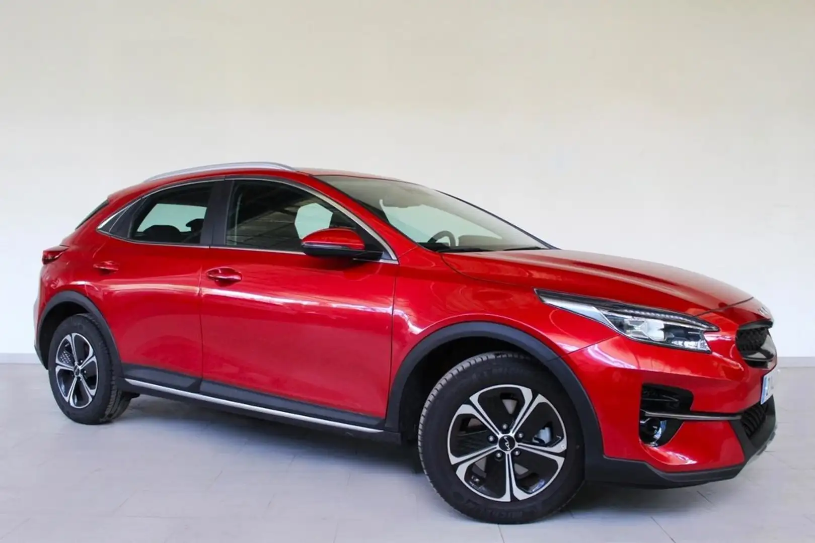 Kia XCeed 1.6 PHEV eDrive Aut. Rojo - 1