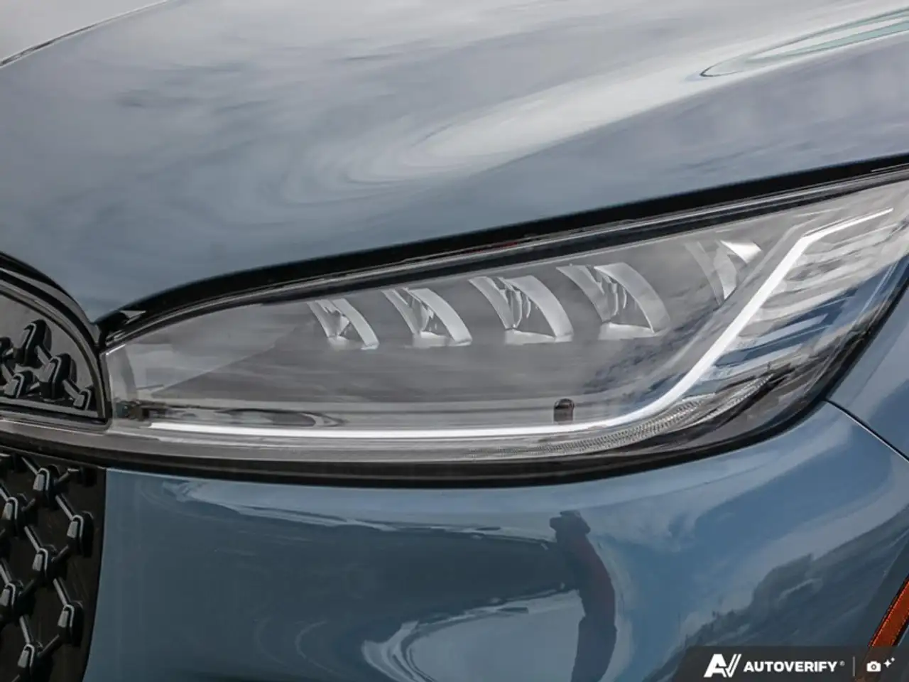 Lincoln Aviator снимка Lincoln Aviator