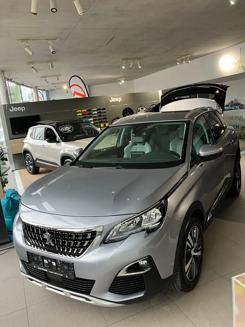 Peugeot 3008 Allure Grau - 1