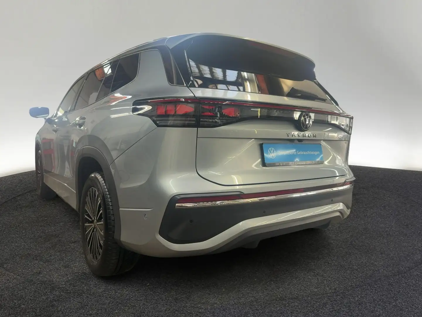 Volkswagen Tayron Elegance 2.0 TDI DSG AHK HuD MATRIX 360° Zilver - 2