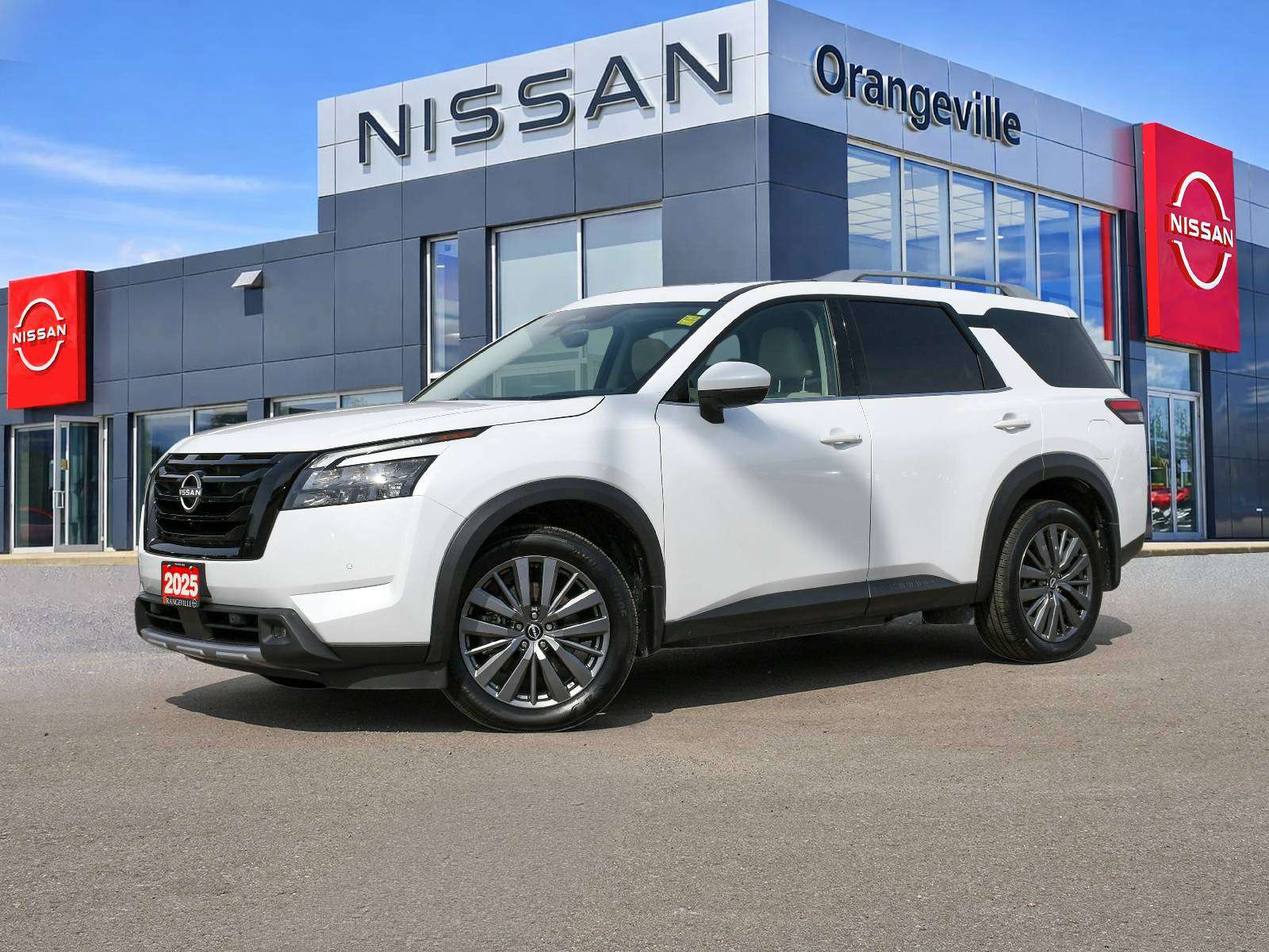 2025 Nissan Pathfinder SL  - Certified - Sunroof