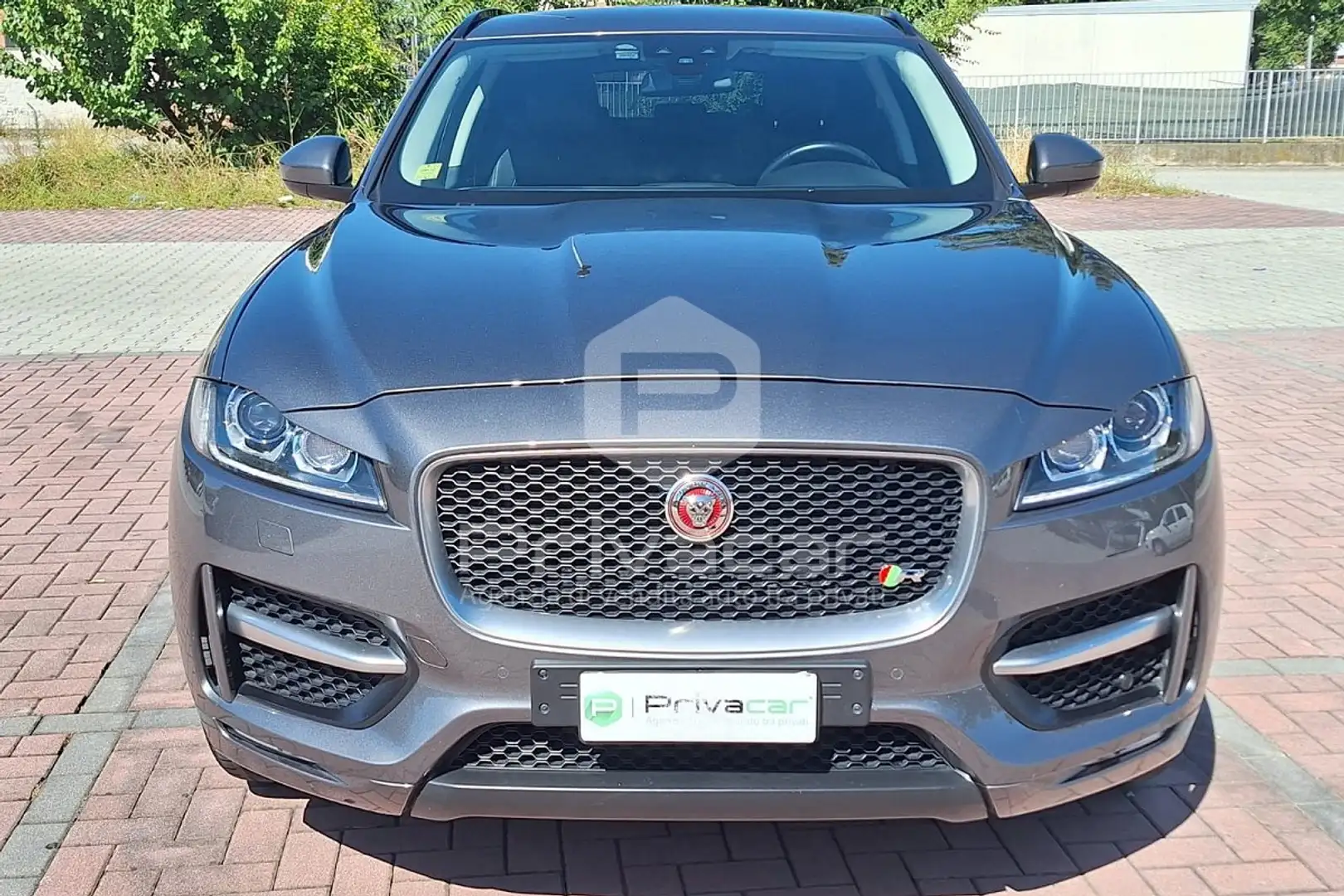 Jaguar F-Pace F-Pace 2.0 D 180 CV AWD aut. R-Sport Argento - 2