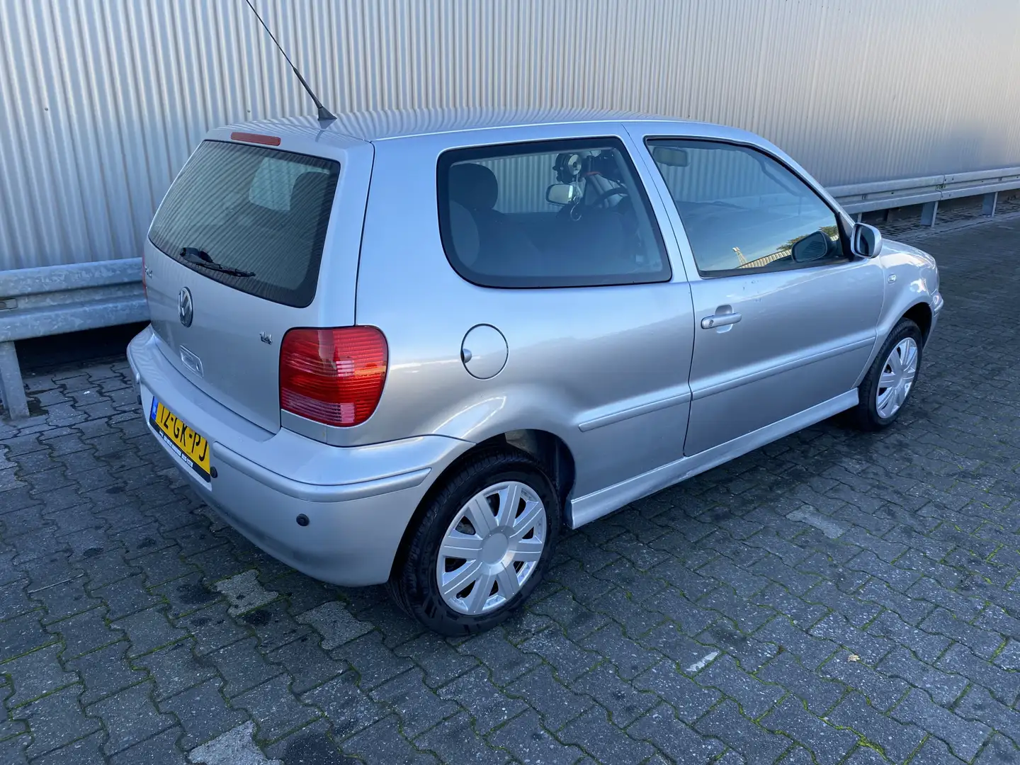 Volkswagen Polo 1.4-16V Comfortline 105Dkm.NAP, Mindervalide Aange Gris - 2