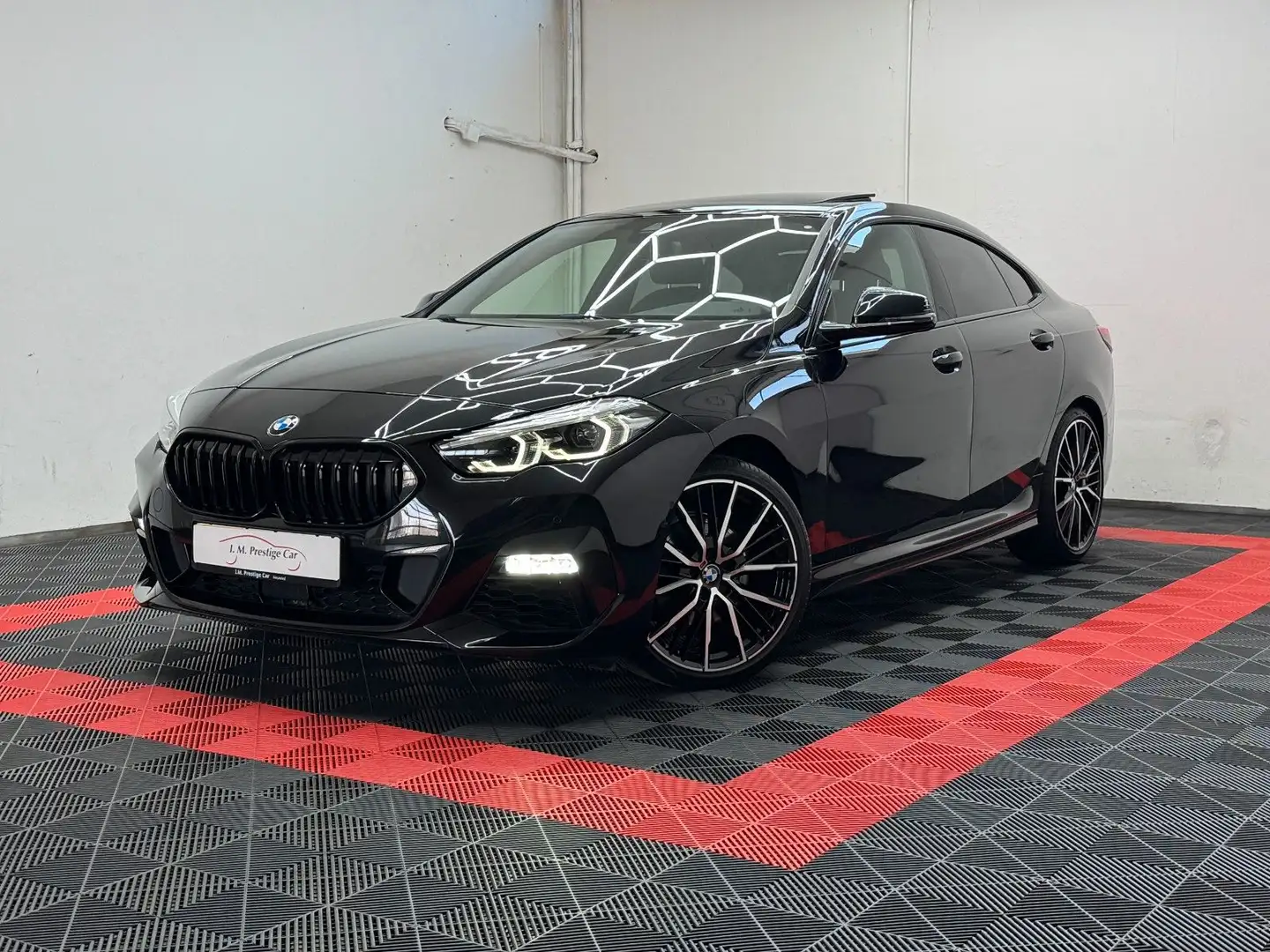 BMW BMW 218 Gran Coupé/Navi/LED/M PAKET/PANO Black - 2
