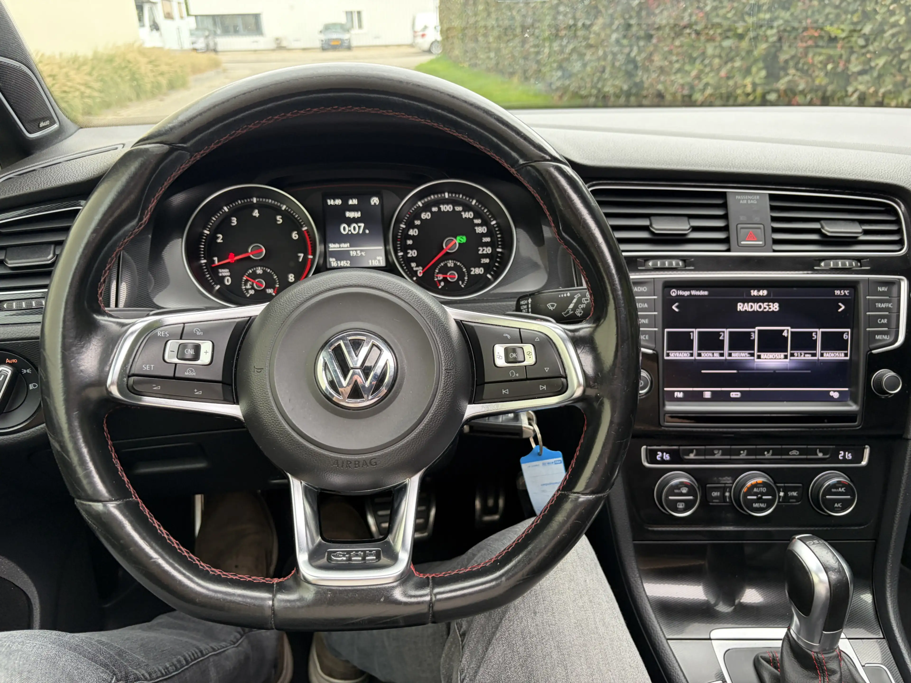 Volkswagen Golf GTI 2.0 TSI Performance / AUTOMAAT / PANORAMDAK / NAVI — photo 12