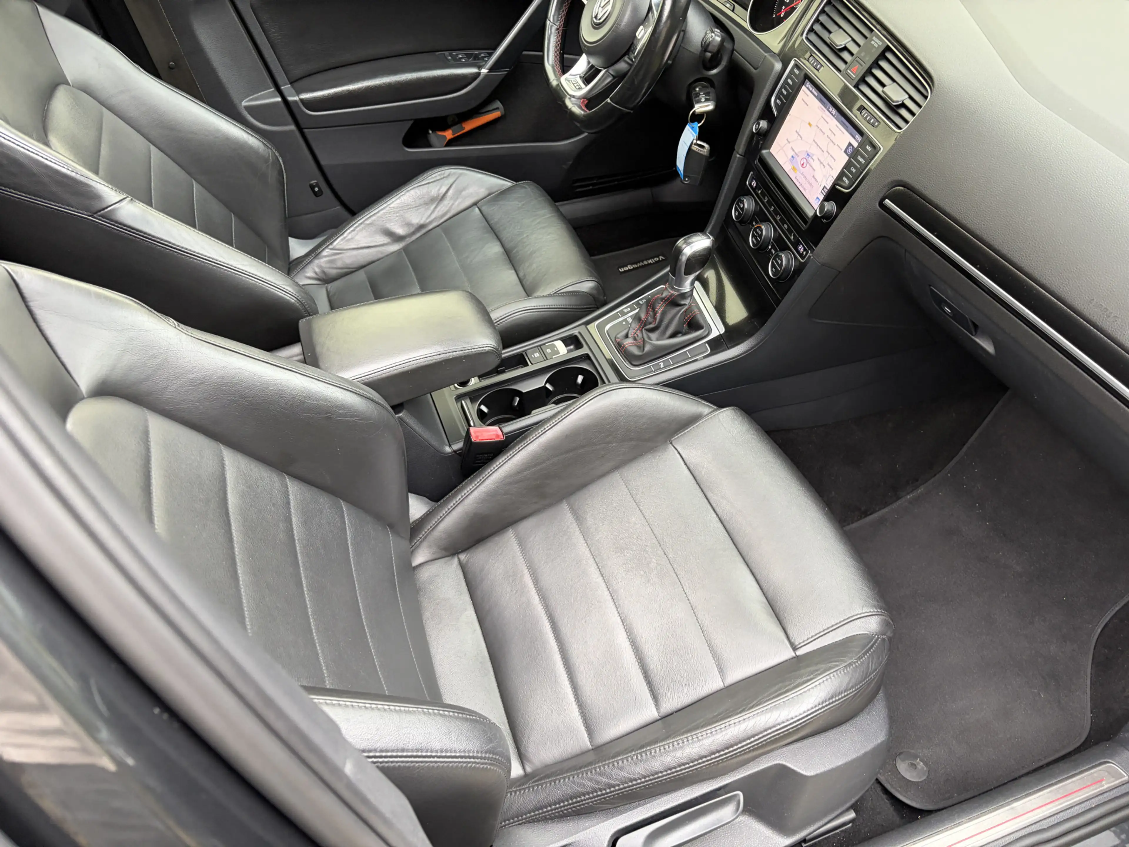 Volkswagen Golf GTI 2.0 TSI Performance / AUTOMAAT / PANORAMDAK / NAVI — photo 26