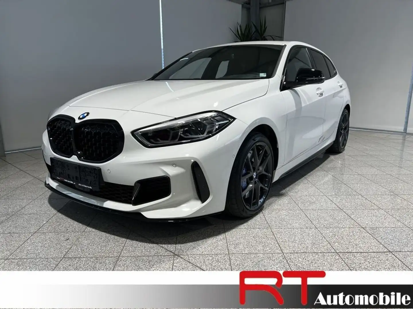 BMW 135 M135i xDrive Weiß - 1