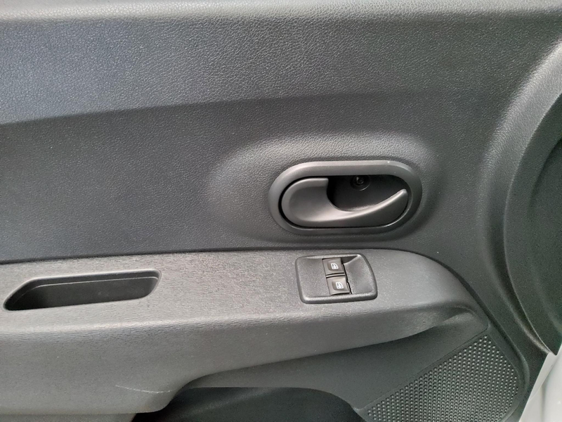 Dacia Lodgy 1.3 TCe Comfort 7-Sitzer BT Shz Tempomat — photo 9