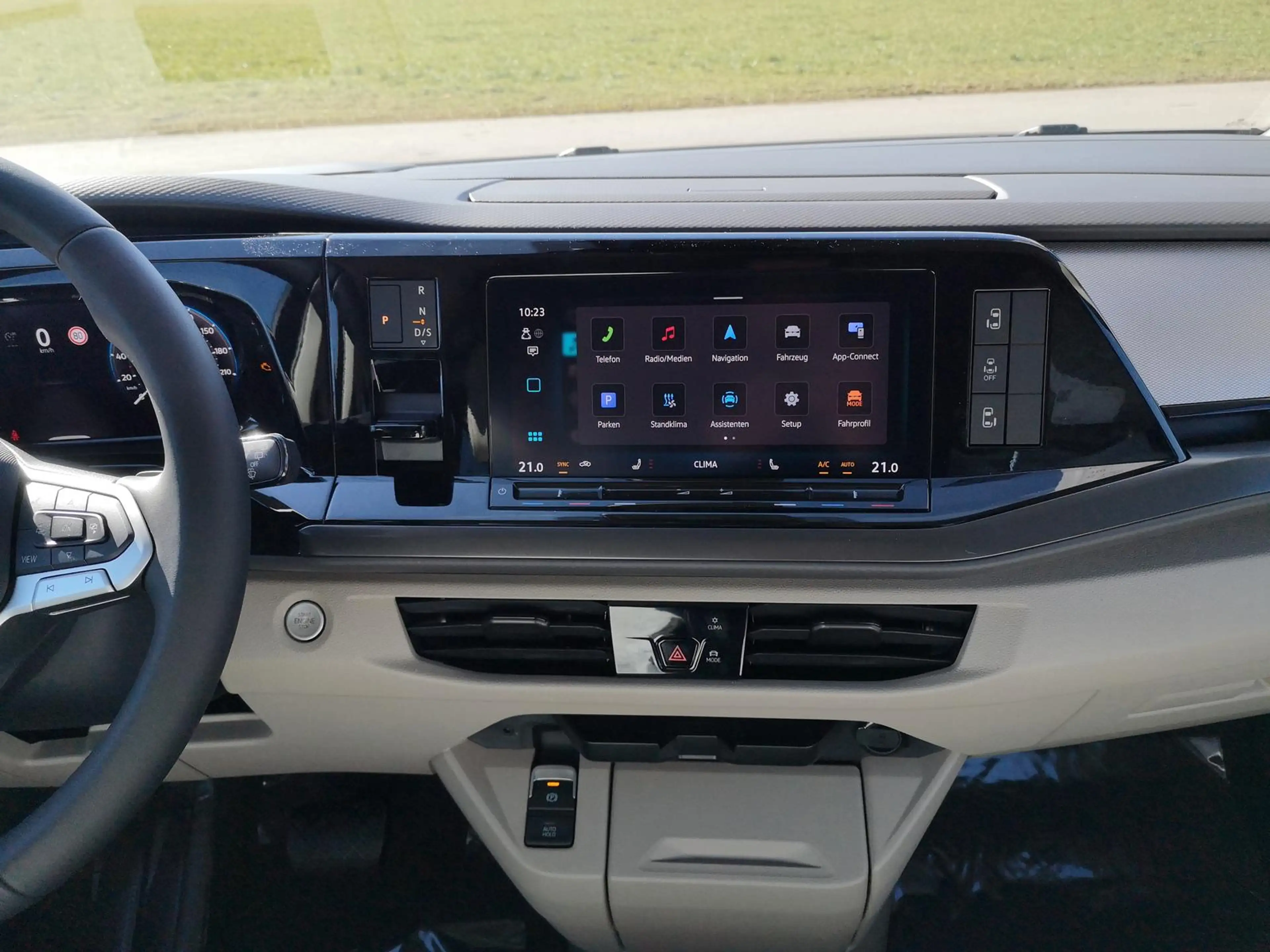 Volkswagen T7 California T7 2.0TDI DSG California Beach Sport Edition 8 Fac — photo 10