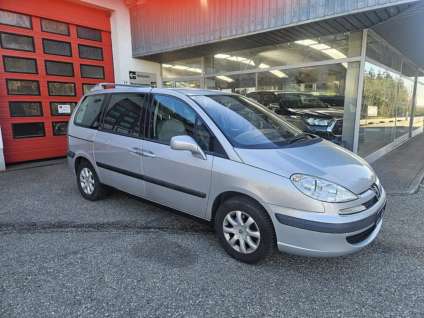 Peugeot 807 ST 2,2 HDI 130 (FAP) Silber - 2