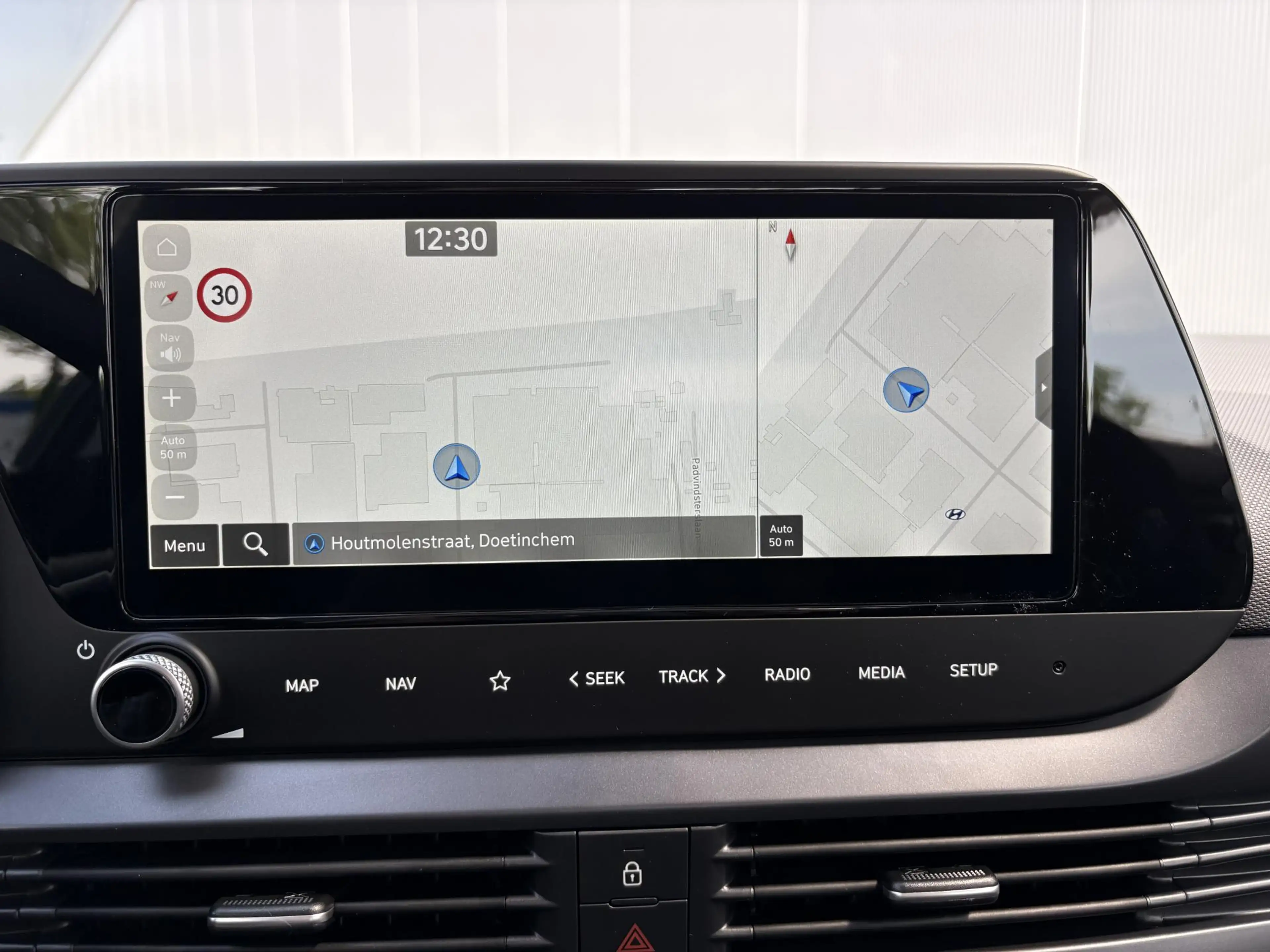 Hyundai BAYON 1.0 T-GDI Comfort / Two-tone / Navigatie / Cruise — photo 33