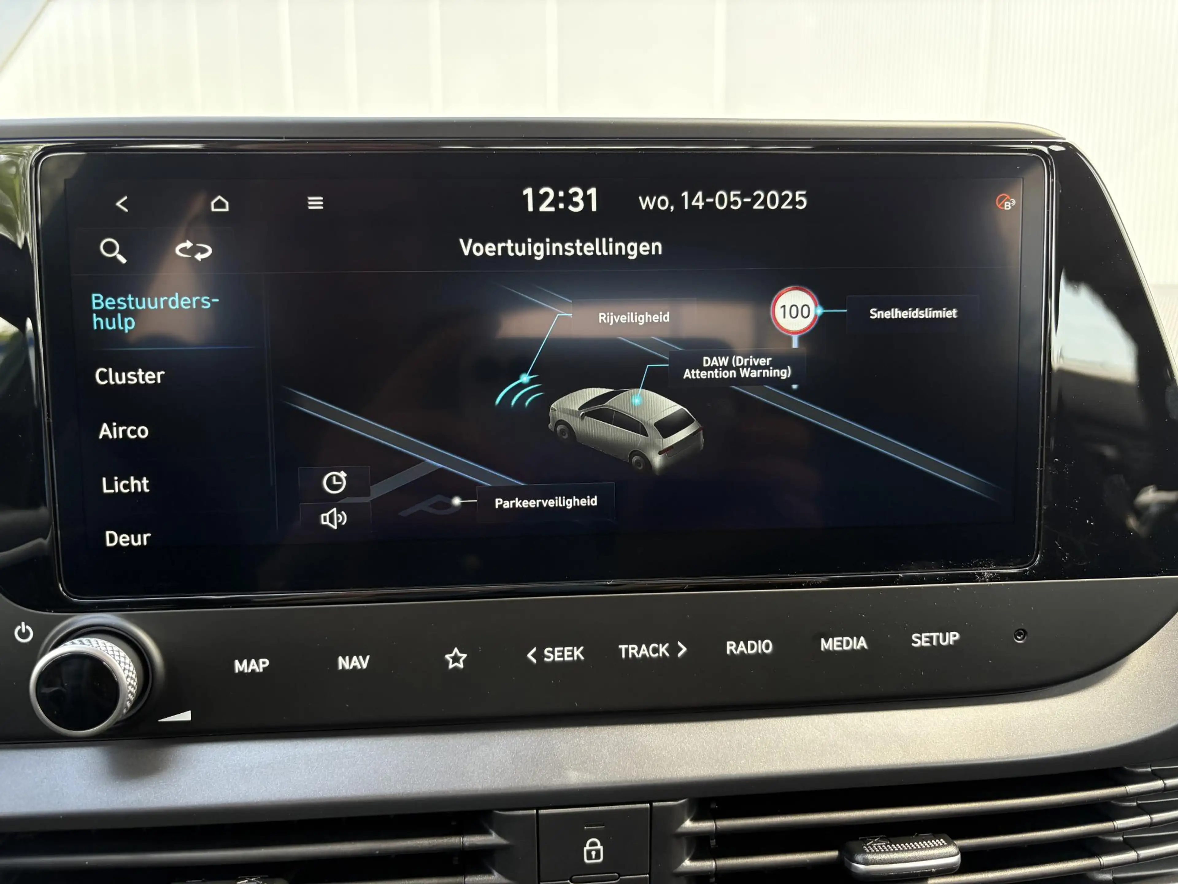 Hyundai BAYON 1.0 T-GDI Comfort / Two-tone / Navigatie / Cruise — photo 31