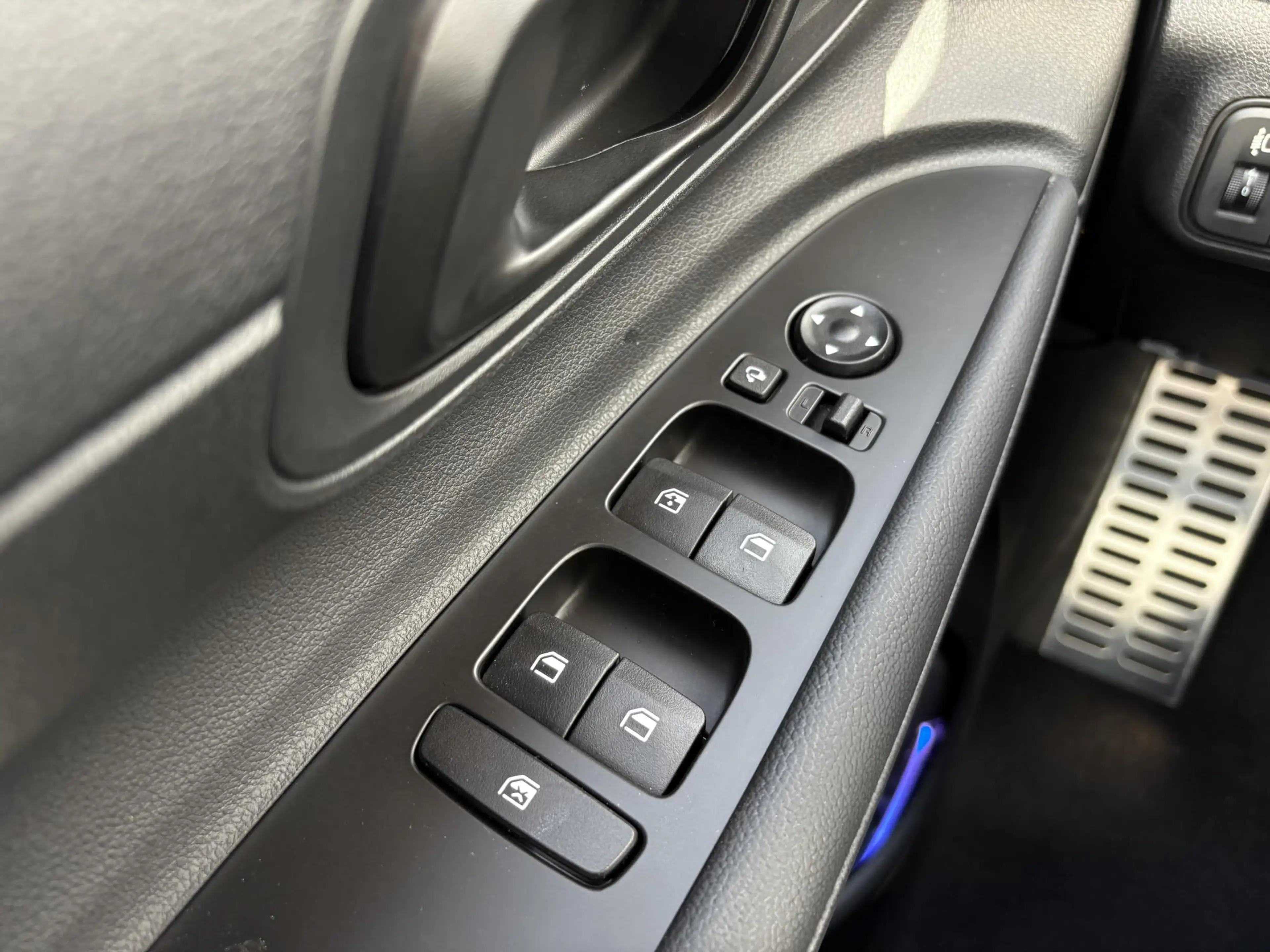Hyundai BAYON 1.0 T-GDI Comfort / Two-tone / Navigatie / Cruise — photo 15