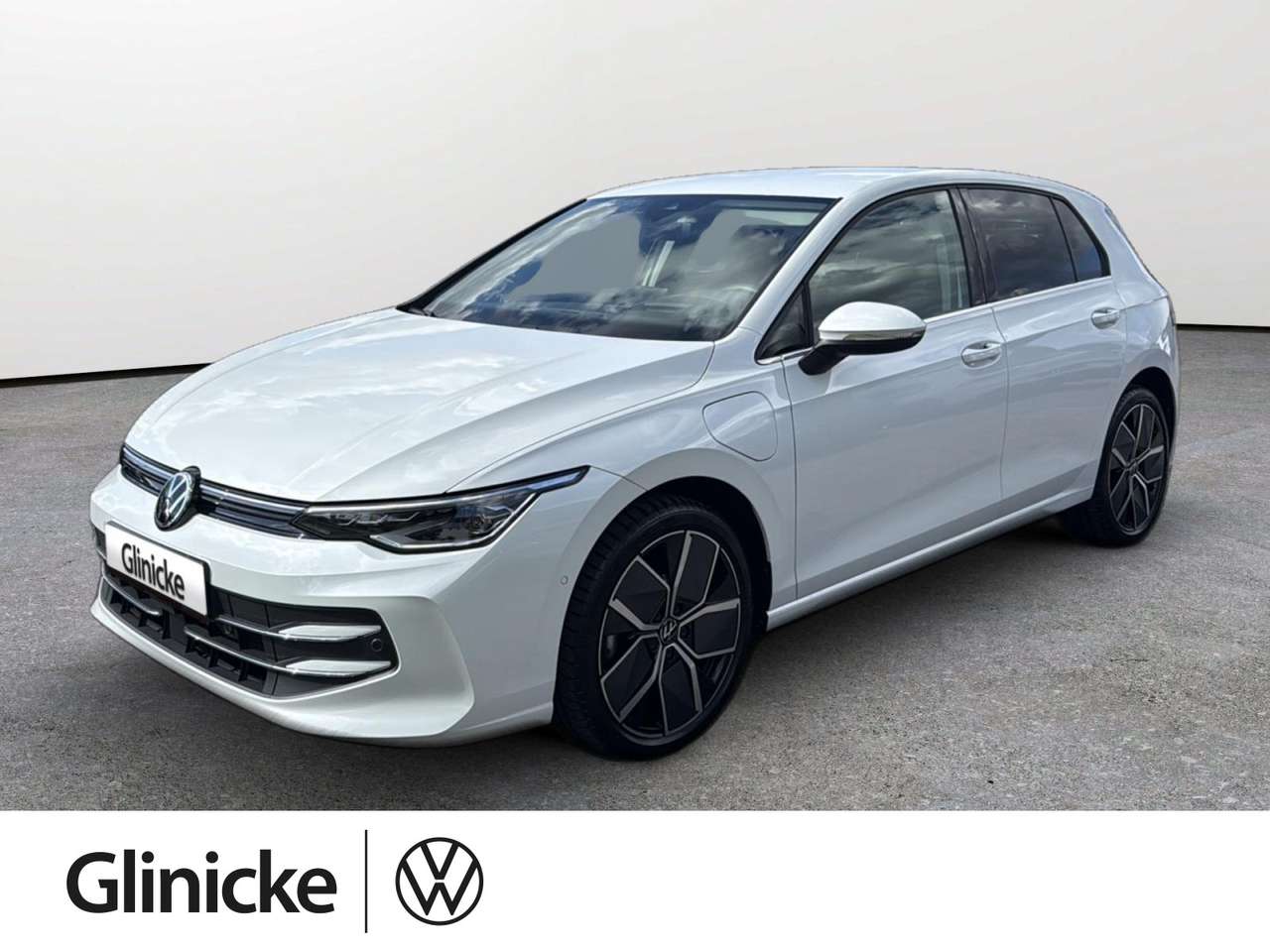 Volkswagen Golf — Volkswagen Golf VIII 1.5 TSI eHybrid AHK IQ.Light