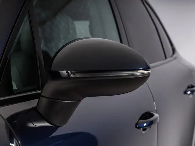 Porsche Cayenne view 15