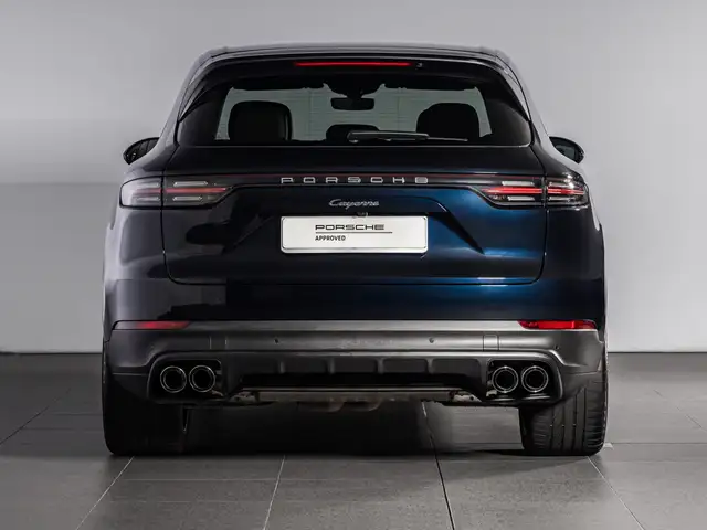 Porsche Cayenne view 7