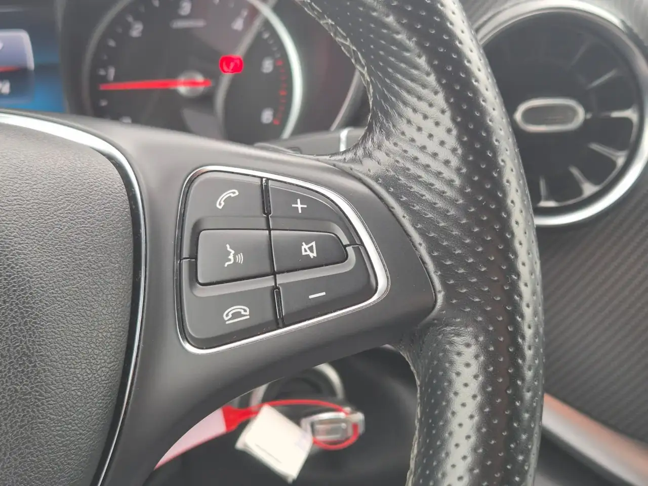 Mercedes-Benz V-Class d AMG kompakt LED*BURM*DIST*AHK*MBUX*NIGHT, миниатюра 24