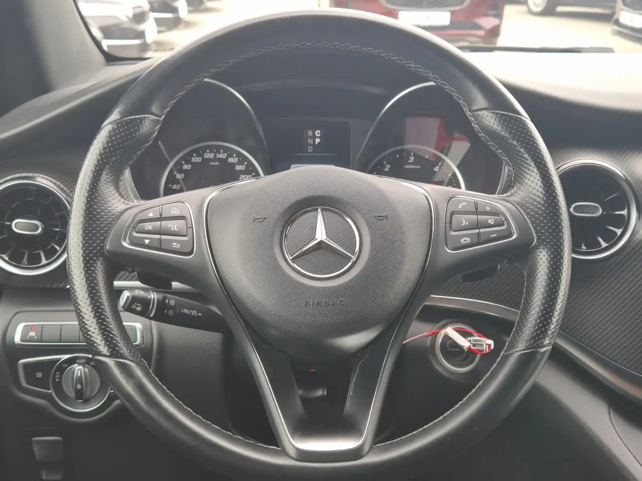 Mercedes-Benz V-Class d AMG kompakt LED*BURM*DIST*AHK*MBUX*NIGHT, миниатюра 22