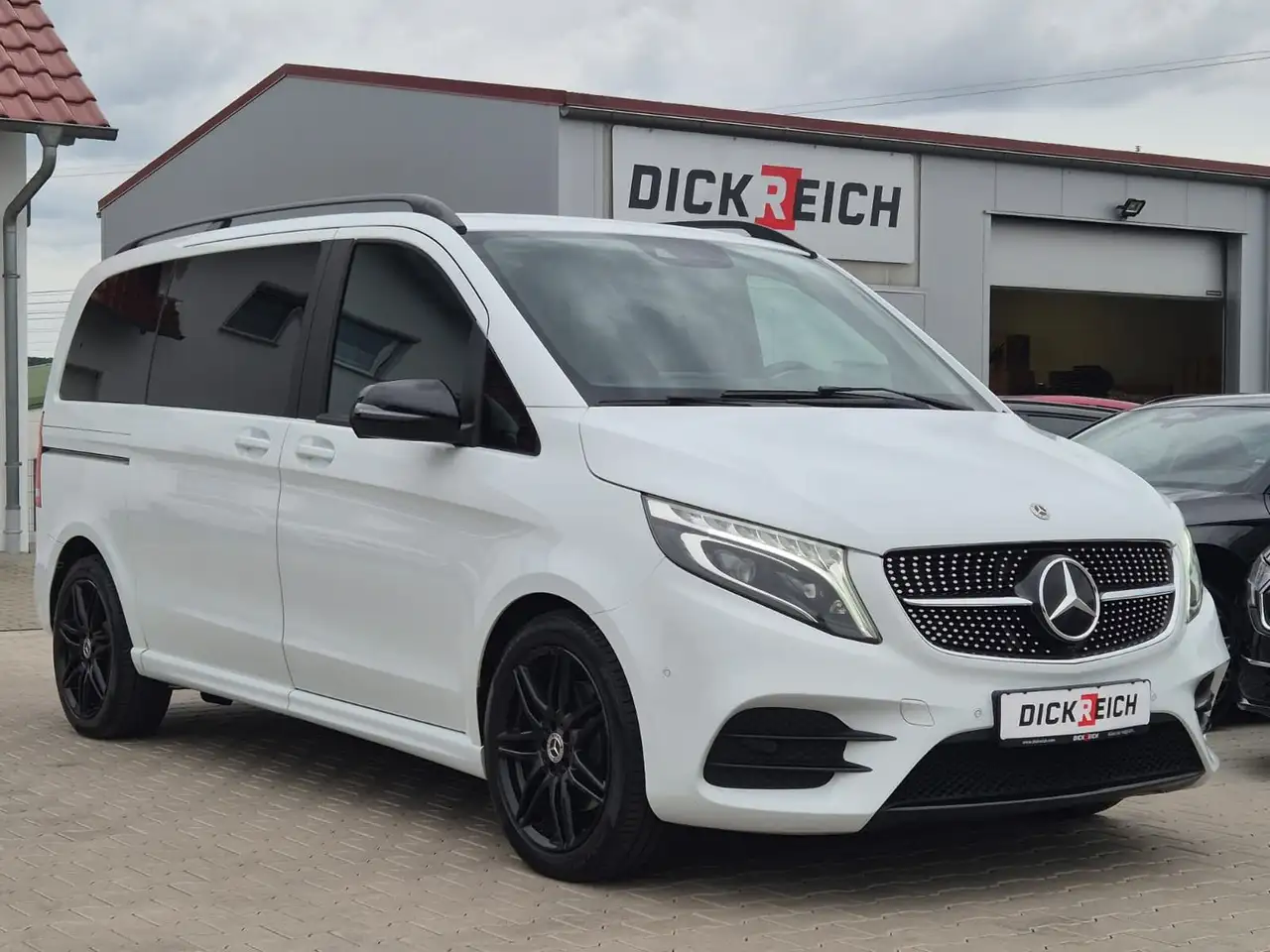 Mercedes-Benz V-Class d AMG kompakt LED*BURM*DIST*AHK*MBUX*NIGHT, миниатюра 2