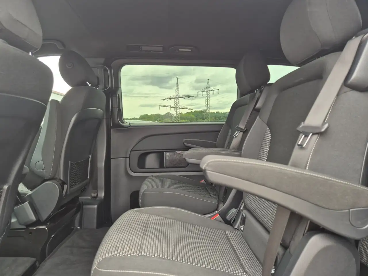 Mercedes-Benz V-Class d AMG kompakt LED*BURM*DIST*AHK*MBUX*NIGHT, миниатюра 14