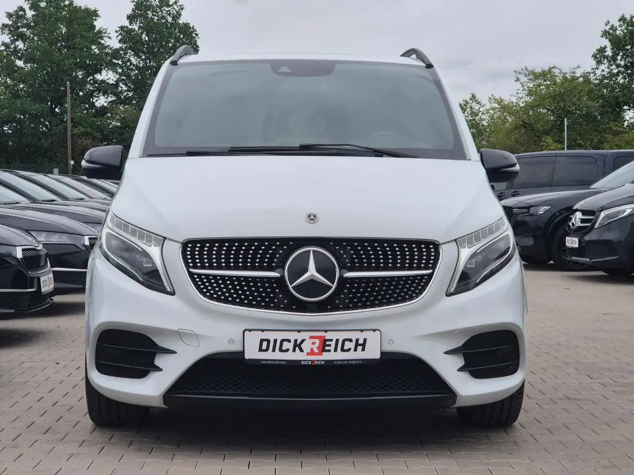 Mercedes-Benz V-Class d AMG kompakt LED*BURM*DIST*AHK*MBUX*NIGHT, миниатюра 9