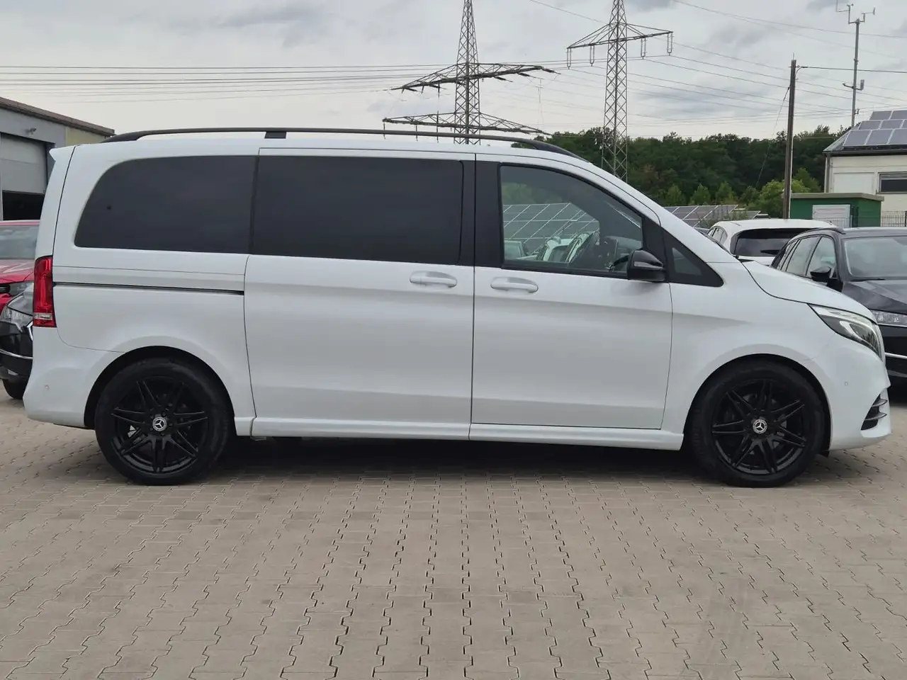 Mercedes-Benz V-Class d AMG kompakt LED*BURM*DIST*AHK*MBUX*NIGHT, миниатюра 3