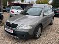 Skoda Octavia Combi Scout 4X4*Garantie*TÜV+Service Neu Beige - thumbnail 3
