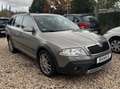 Skoda Octavia Combi Scout 4X4*Garantie*TÜV+Service Neu Beige - thumbnail 1