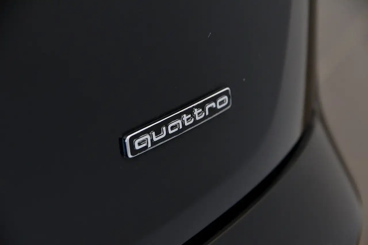 Audi Q5 снимка Audi Q5